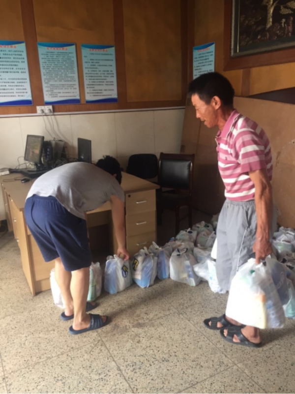 三伏高温送清凉  致敬一线江南体育·江南官方网站-江南online（中国）
人